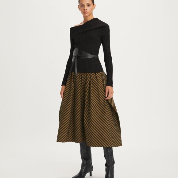 NWT Tory Burch black off-the-shoulder sweater. Size Large - Picture 2 of 10